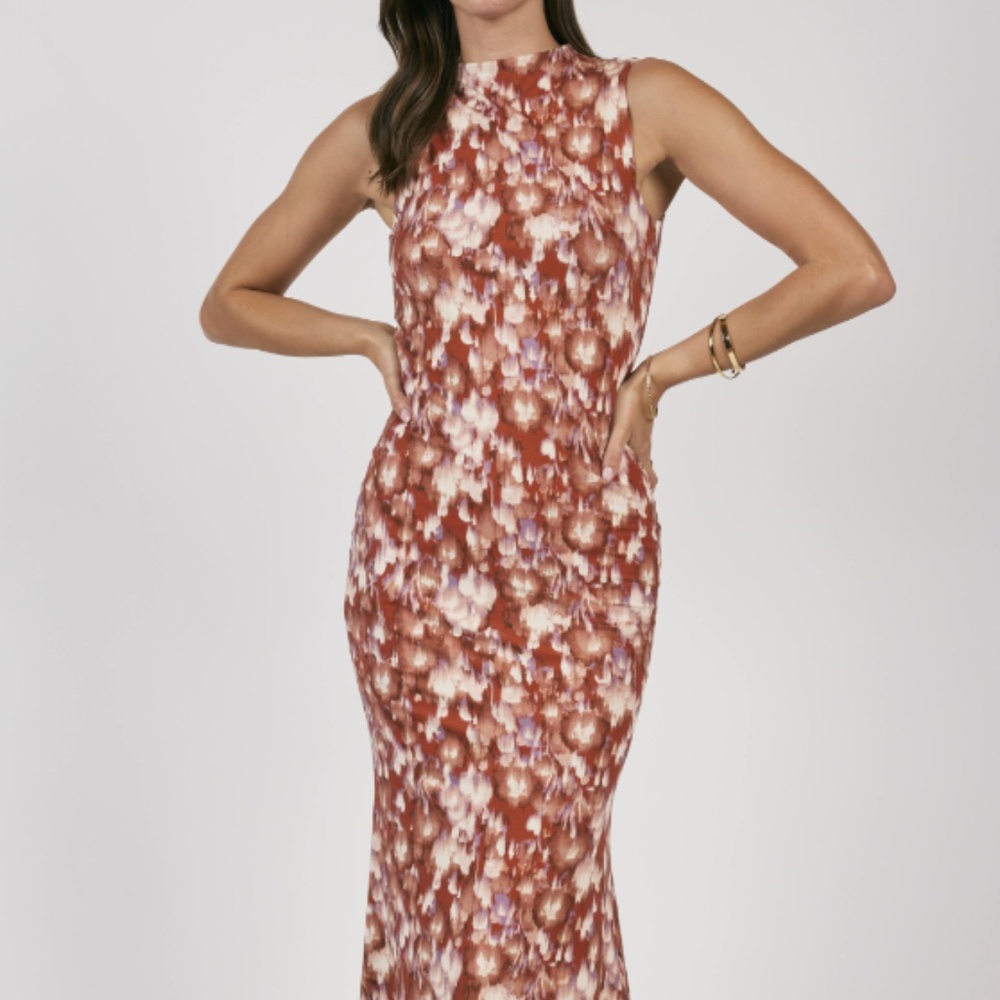 HIGH NECK SLEEVELESS TANK MIDI DRESS